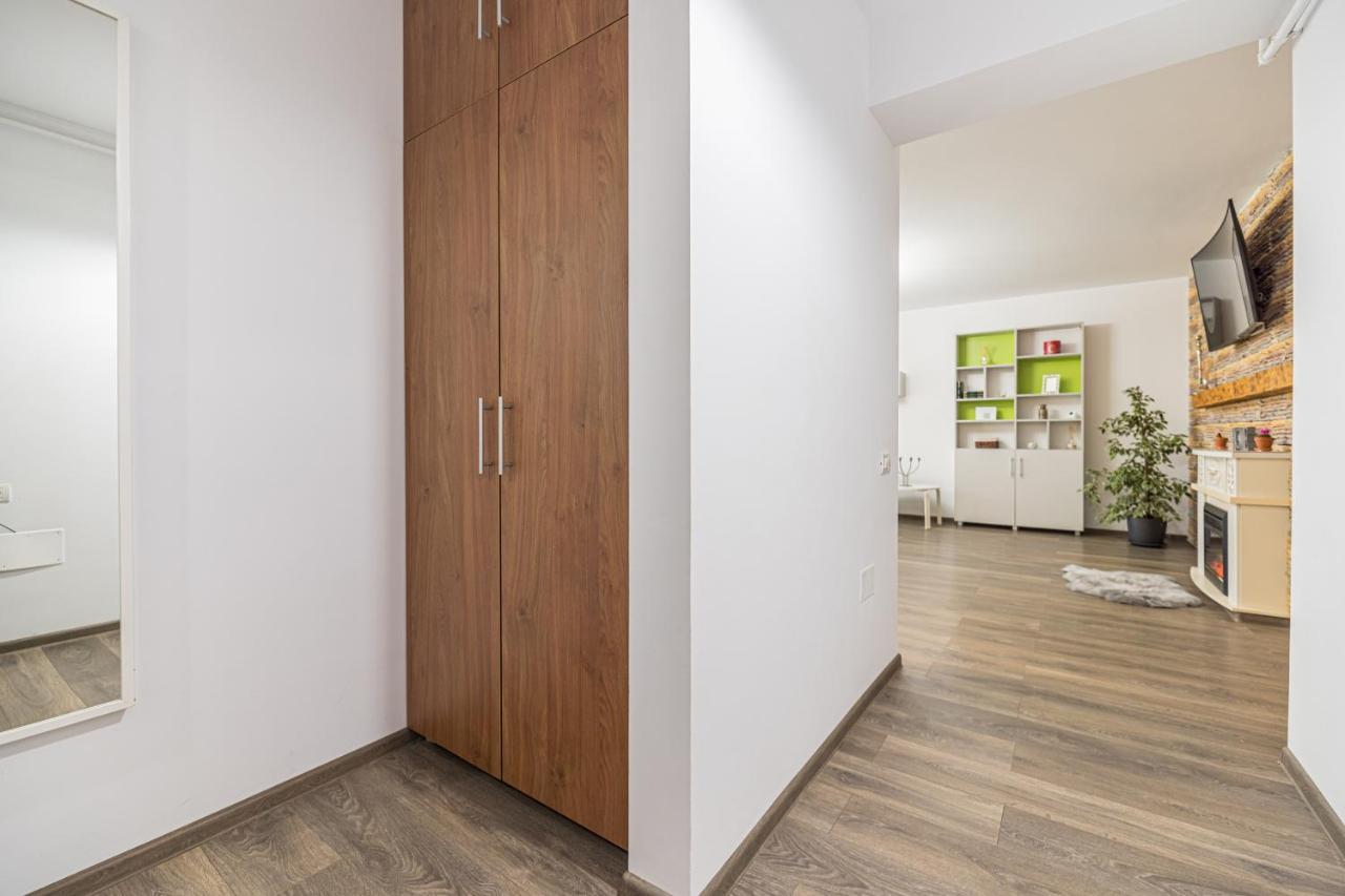 Apartament 2 Camere Narcis Брашов Екстериор снимка