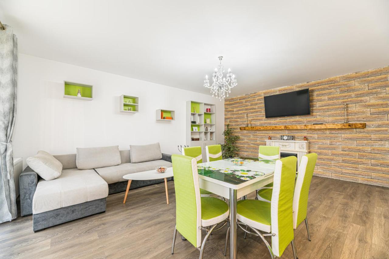 Apartament 2 Camere Narcis Брашов Екстериор снимка